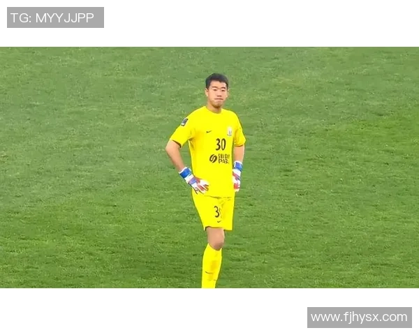 上海足球新星崛起：本土球员与外援齐聚，共同书写城市足球新篇章